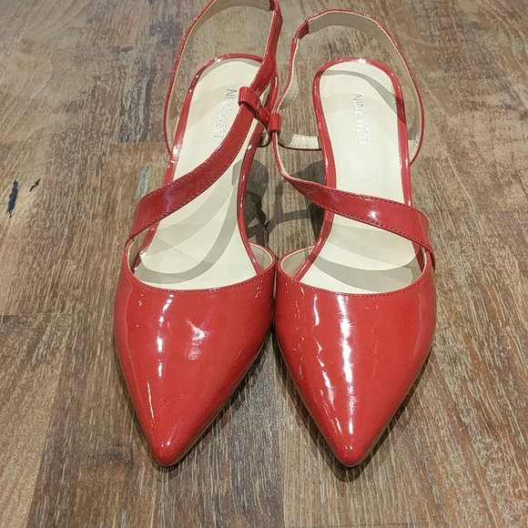 Nine West - Red shoes size 8 - Picture 1 of 4